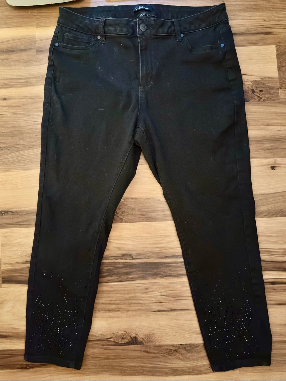 d. jeans Black Cropped Stretch Jeans with Rhinestone Detail